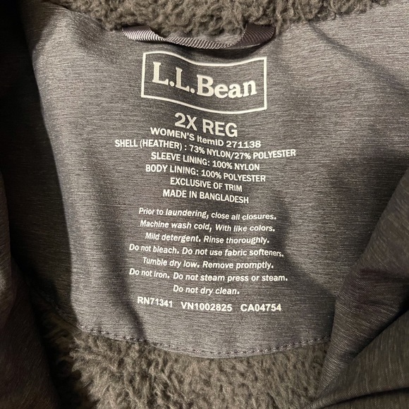 LLBean Women’s Jacket, 2XL, Like New - Picture 5 of 9